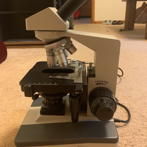 Student Microscope - Picture 1 of 6